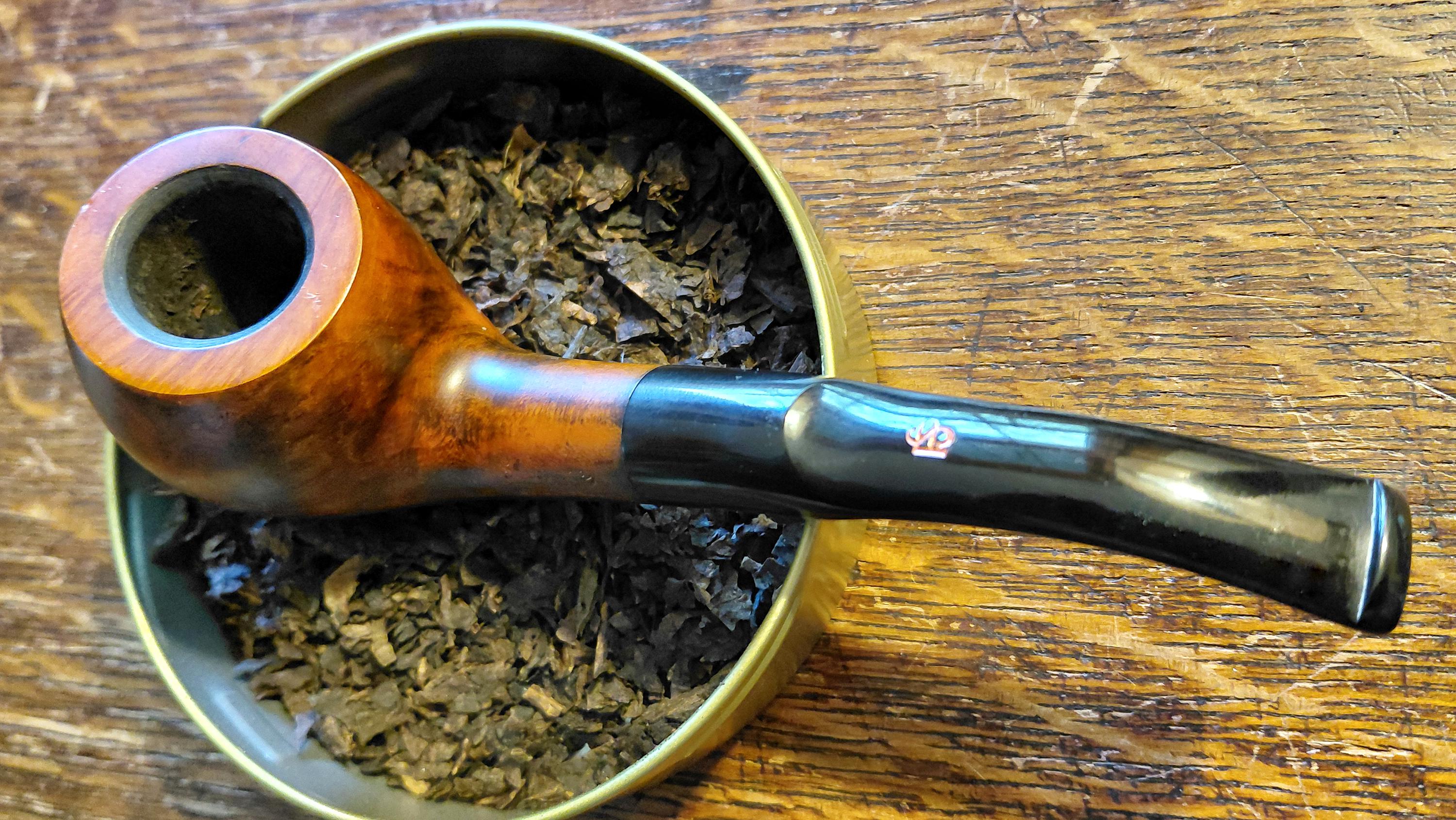 glass tobacco pipe Coral Reef Ocean Sea Scape Glass Smoking Pipe Handblown – Murky Waters  Studio