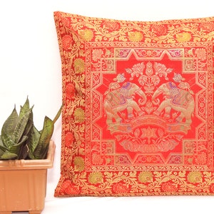 Funda de cojín de seda étnica, funda de almohada roja auténtica, fundas de almohada con elefante brocado, almohada india para sofá, decoración del hogar, regalo de 17 "x 17"