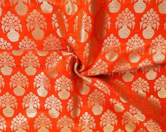Oranje banarasi-brokaatzijde - handgeweven gouden bruiloftstof
