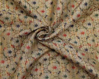 Handwoven Banarasi Brocade Silk Fabric: Beige & Gold Jacquard