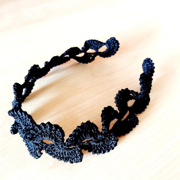 Collier noir au crochet, ruban de dentelle au crochet noir, collier noir fait à la main, tour de cou en dentelle de style vintage, ruban de bijoux noir, garniture en dentelle pour le bricolage