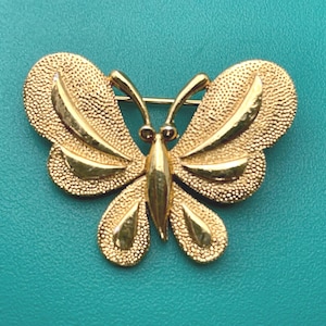 Vintage Trifari Butterfly Brooch Pin~Gold Tone Insect Bug Jewelry~Signed Estate Costume Jewelry~Bug Insect Brooch~Butterfly Lover Gift