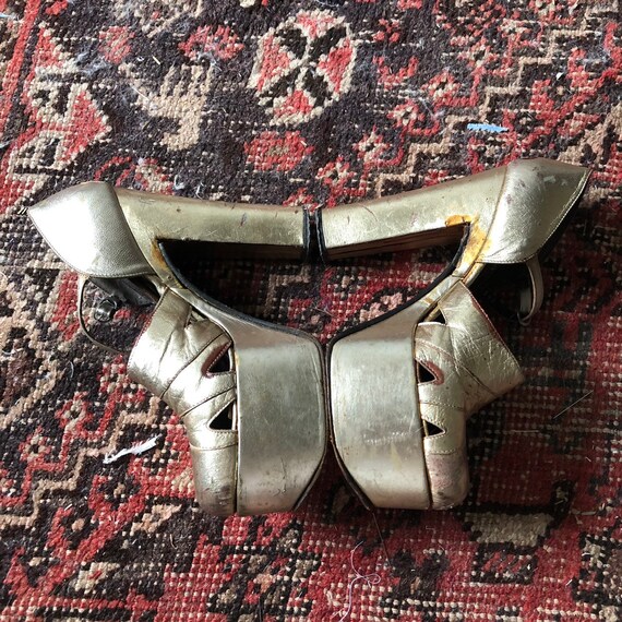 Insane 1970s Metallic Gold Platforms AS IS 7