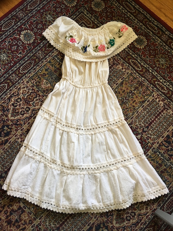 Vintage Mexican Peasant Off the Shoulder Gauze Whi