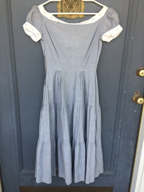 Vintage 40s 50s Chambray Dress Eyelet Accents Tal… - image 2