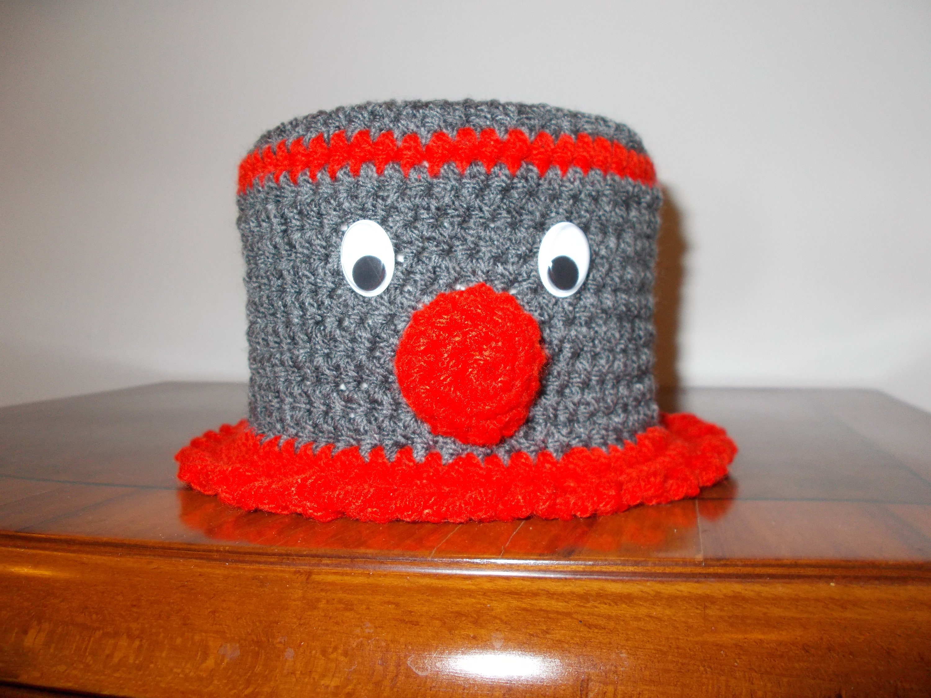 Klohut -Klohütchen Toilet paper hat knobbly nose