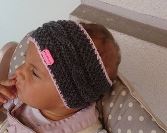 Children's headband with braid pattern