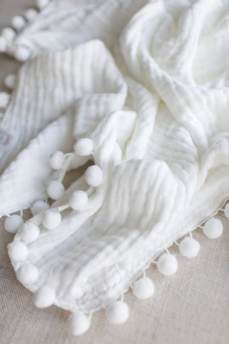 White Cream Blanket Swaddle Pom Pom Blanket Vanilla Organic Muslin Pom Pom Blanket Gender Neutral Blanket Crib Blanket Baby Blanket