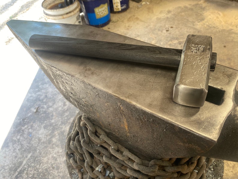 Hand forged 2.5 pound Japanese bladesmith hammer image 3