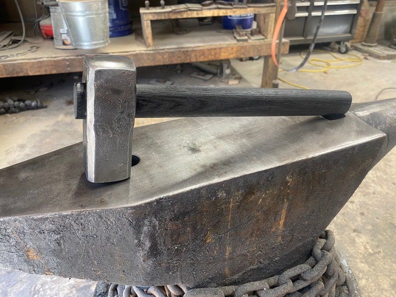 Hand forged 2.5 pound Japanese bladesmith hammer image 2