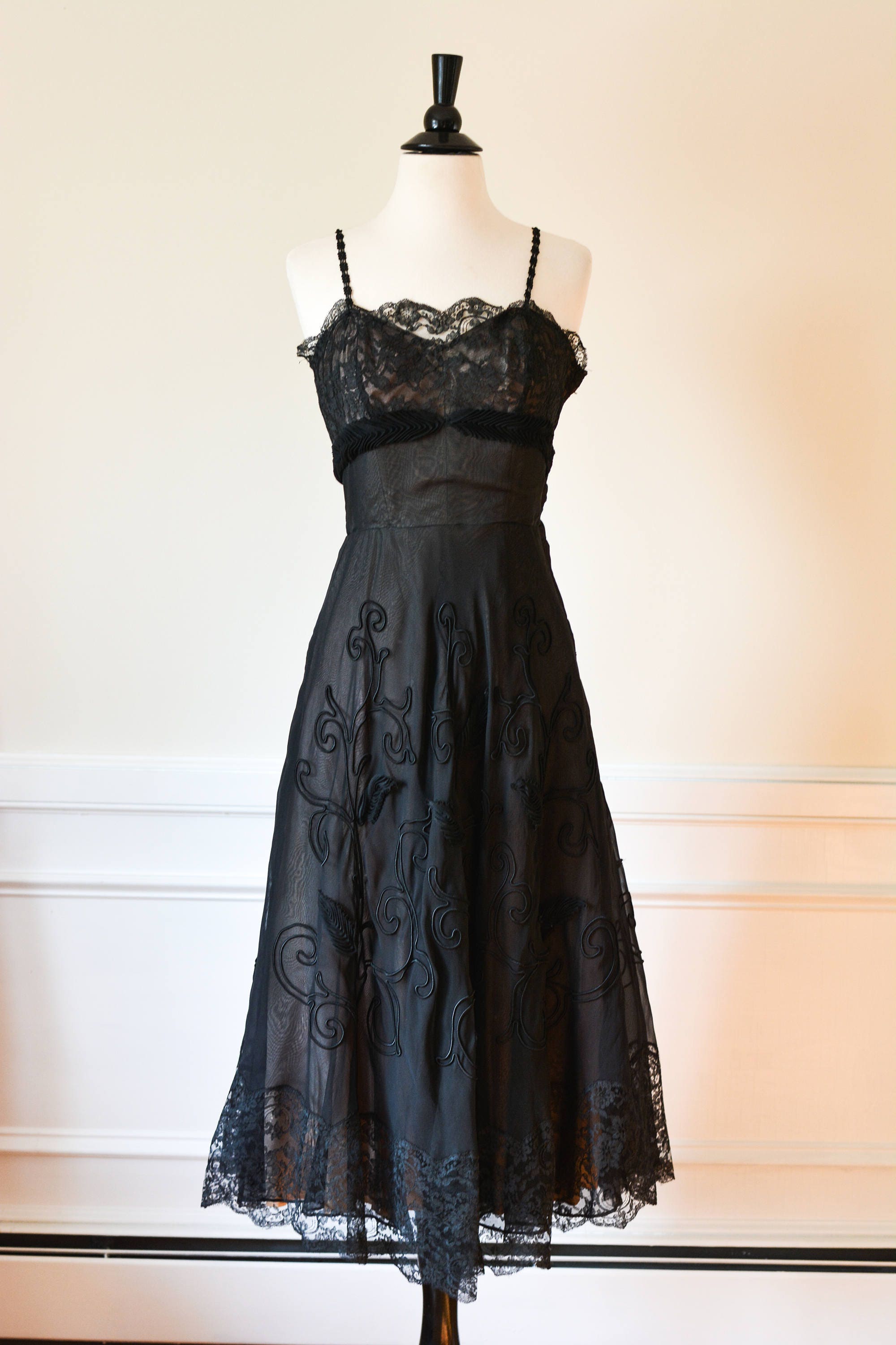 1950's Vintage Layered Lace Fit and Flare Cocktail/party 