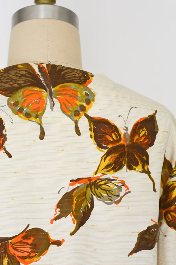 Vintage 1960s Novelty Print Silk Blouse/Bust 36" - image 5