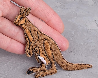 Känguru & Joey Aufnäher / Bügelbild – Aussie Souvenir / 9,5 cm