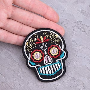 Sugar Skull Embroidered Patch | Day of the Dead Iron-On Applique | Colorful Calavera Patch 7.3 x 5.8 cm (2.87” x 2.28”)