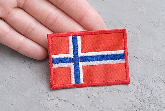 Toppa Ricamata Bandiera Norvegia - Termoadesiva E Da Cucire - 6,4 X 7,4 Cm - Ideale Per Personalizzare Giubbotti E Jeans