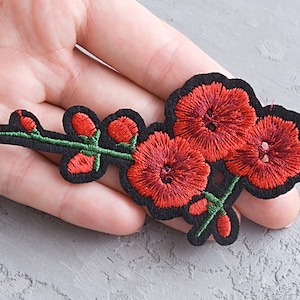 Red cute flower patch  3 3/4&quot;, Embroidered flower applique, Women badge, Patch for girl