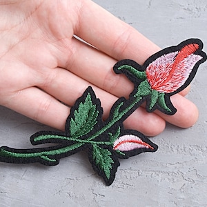 Parche de capullo de rosa de 130 mm, parche bordado termoadhesivo con flor rosa, aplique femenino, parche para ropa - 5 1/8&quot;