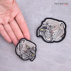 Parche bordado de bulldog: aplique termoadhesivo con cabeza de perro gruñón para chaquetas y mochilas.