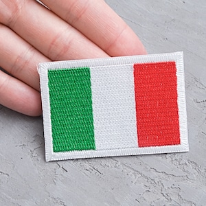 Italy Flag iron on patch 65mm, Italy Europe world Roma Firenze emblem, Jacket Bag T Shirt Hat Badge, Souvenir gif - 2 9/16&quot;