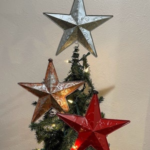 Choice of 3 Colors Vintage Style Galvanized Rustic Embossed Metal Star Christmas Tree Topper, Size 8", Red, Zinc Silver, Faux Rusty Silver