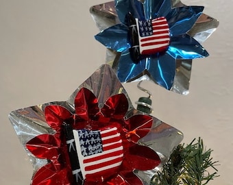 Choice of 2 Vintage Americana Patriotic USA Flag on Red or Blue Colored Aluminum Star Christmas Small Tree Topper, Mini 3 3/4"