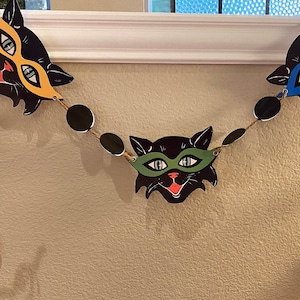Guirlande d'Halloween de style vintage, décoration en papier cartonné découpé à la main MOD Chats groovy, masque à lunettes, vous le concevez et nous le ferons !!