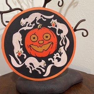 Tailles jusqu'à 25 cm de style vintage, chats blancs courant autour de citrouille, scène ronde, Halloween, papier cartonné découpé à la main, décoration, encadrement, décoration de petit gâteau