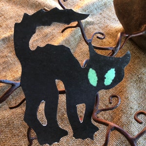 Größen bis zu 12 &quot;Vintage Style Black Mod Coole Katze mit grünen Augen, gewölbter Rückseite Halloween Hand geschnittene Kartondekoration, Cupcake Toppers