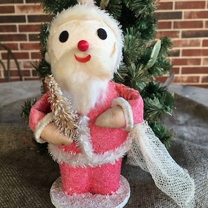 Vintage 1950er Mid Century Holt Howard 18 cm rosa glitzernder Weihnachtsmann, Netting Spielzeugsack, Weihnachtssüßigkeiten und Geschenkbehälter, Spielzeugsack ÖFFNET ZUM FÜLLEN