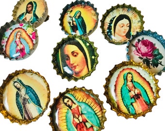 Przypinka lub magnes z recyklingowanej nakrętki od butelki Virgen de Guadalupe Mother Mary