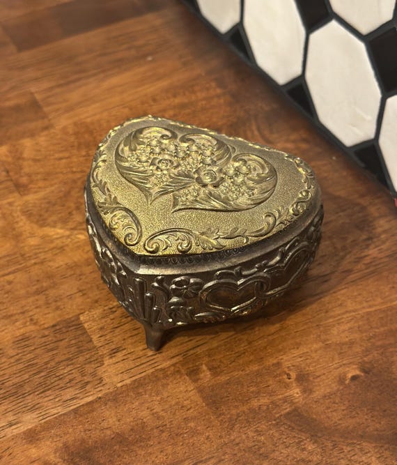 Silver Plated 3-Footed Heart Trinket Box