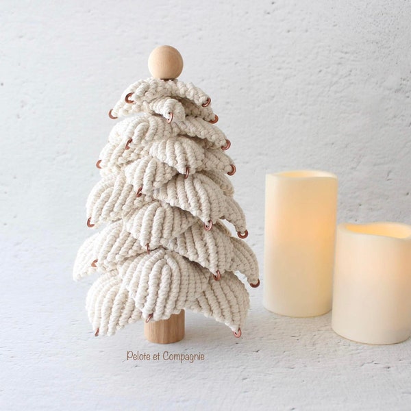 MACRAME PATTERN / 3D Macrame Christmas tree / Christmas decoration / Centrepiece / DIY tutorial / Pdf / Intermediate / English and French