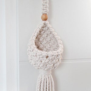 MACRAME PATTERN / Pod / Hanging basket / Plant hanger / Bird feeder / DIY / Pdf / Macrame tutorial / Beginner / English and French image 4