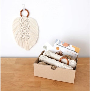 MACRAME KIT / Bohemian feather / Leaf / DIY box for arts and crafts / Rope / Beginner level / Pdf tutorial