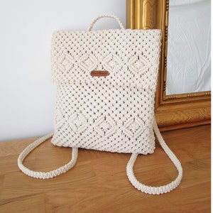 MACRAME PATTERN / Backpack / Hand bag / Fashion accessory for women / DIY / Pdf / Macrame tutorial / Advanced level / English and French