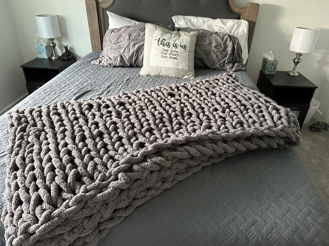 Queen Size Hand Knit Chunky Knit Blanket Soft Chenille Throw Christmas ...