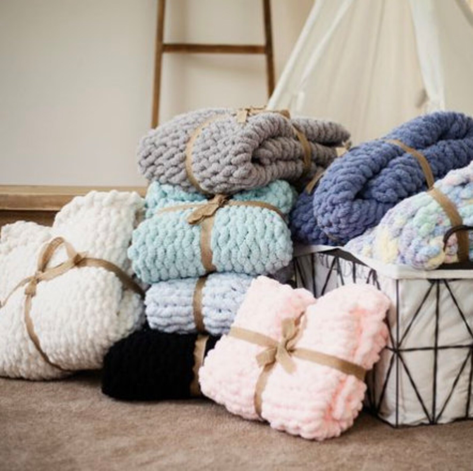 Queen Size Hand Knit Chunky Knit Blanket Soft Chenille Throw Christmas ...