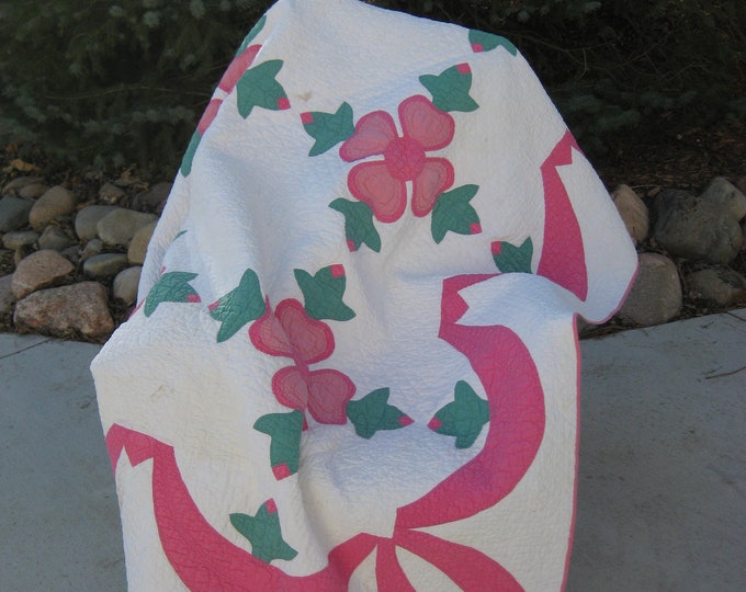 Vintage Applique Quilt