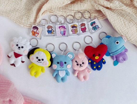 Rj shop bt21 keychain