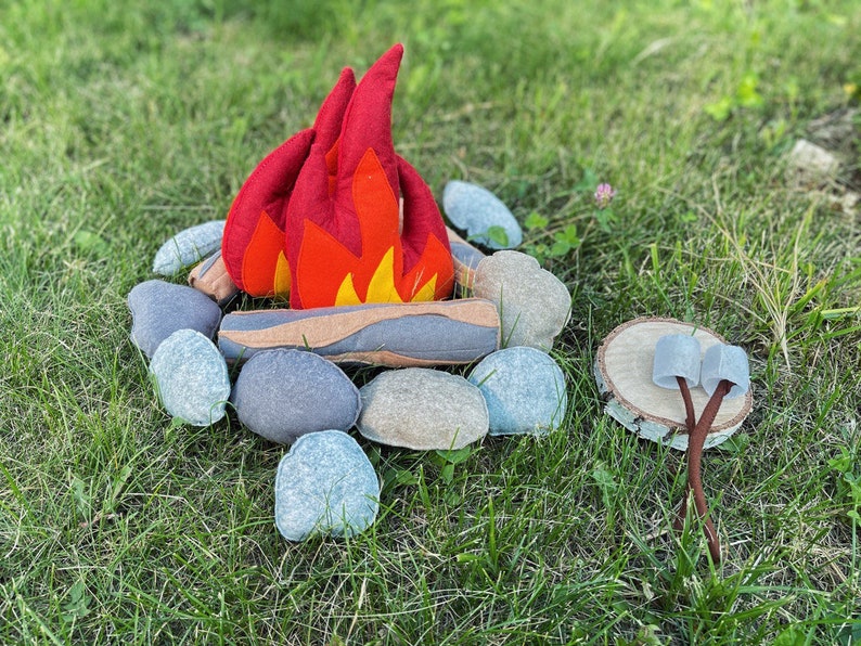 Felt Campfire Set, Pretend Play, Adventure Nursery, Felt bonfire, Children's Learning Toys, Flame, Stones, Logs, felt toy set image 2