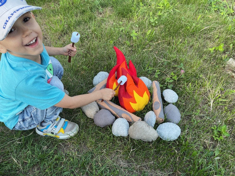 Felt Campfire Set, Pretend Play, Adventure Nursery, Felt bonfire, Children's Learning Toys, Flame, Stones, Logs, felt toy set image 4