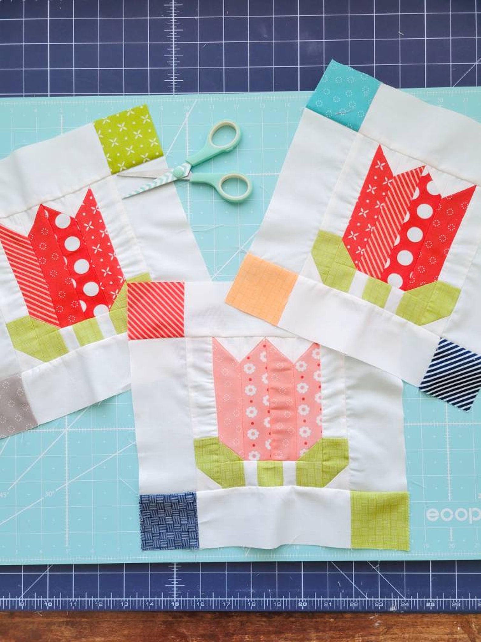 Friendly Blooms - Paper Pattern - Etsy