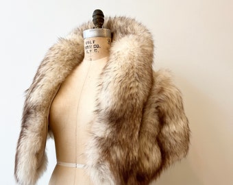 Fluffy Fur Shoulder Cape ~ Vintage 1950s Luxe Cropped Cape Featuring Vertical Panels ~ 50s Fox Fur & Satin Shoulder Cape with Collar