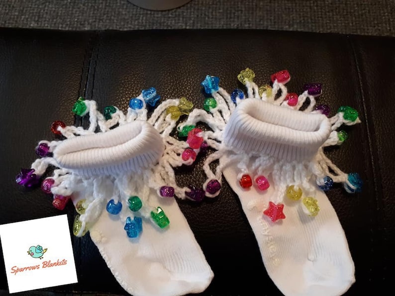 Crochet beaded socks. image 1