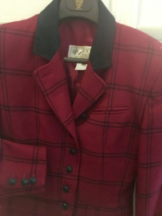 red gucci blazer