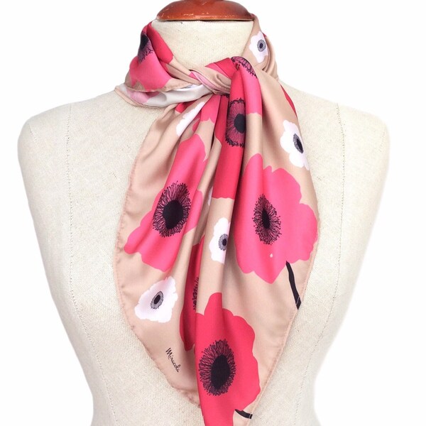 Foulard carré en satin à fleurs rouges et roses, Accessoire bohème chic pour femme, Usages multiples comme couvre-chef, cache-cou bandana, Cadeau