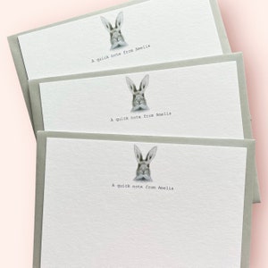 Luxus-Box-Set personalisierter Postkarten mit illustriertem Hasen. Hase Liebhaber Geschenk. A6 flache Grußkarten. Einweihungsgeschenk.