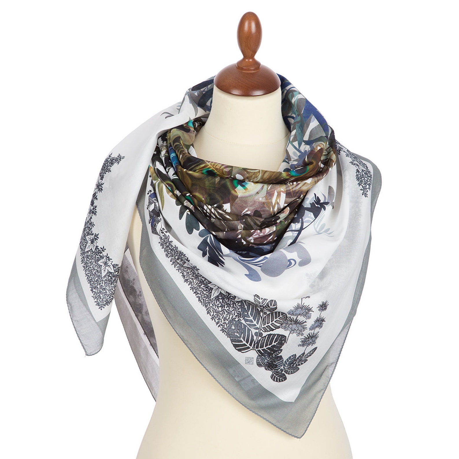 Татарский платок tatarscarf. Акмаль платок. Грузинский платок. Татарские платки для женщин. Акмаль платок.