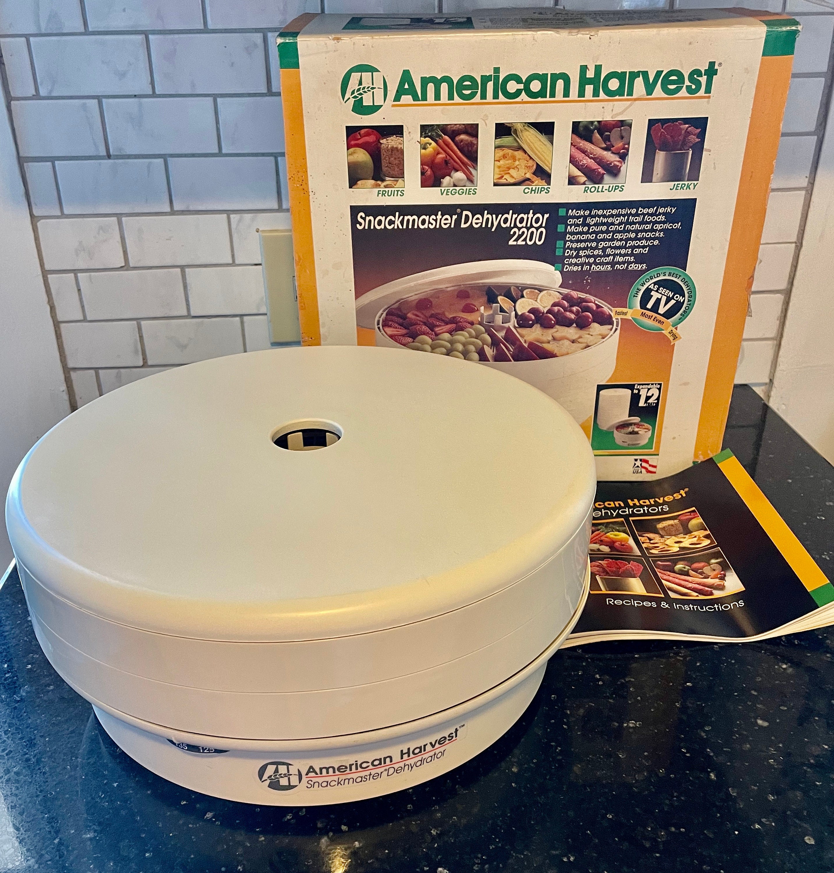 Nesco American Harvest FD-50 Snackmaster Pro 2 Tray Dehydrator