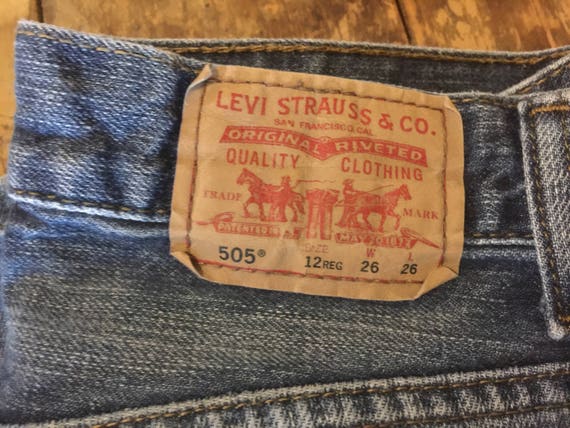 levis 12